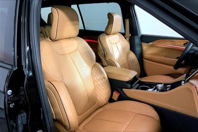 2024 Jeep Grand Cherokee L Vehicle Photo in Kansas City, MO 64114