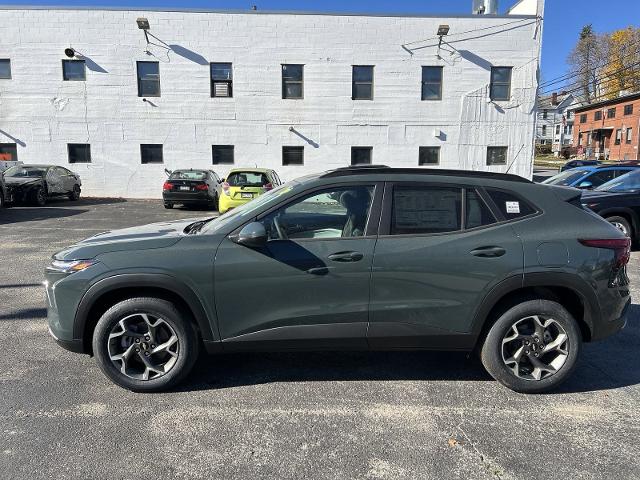 2025 Chevrolet Trax Vehicle Photo in INDIANA, PA 15701-1897