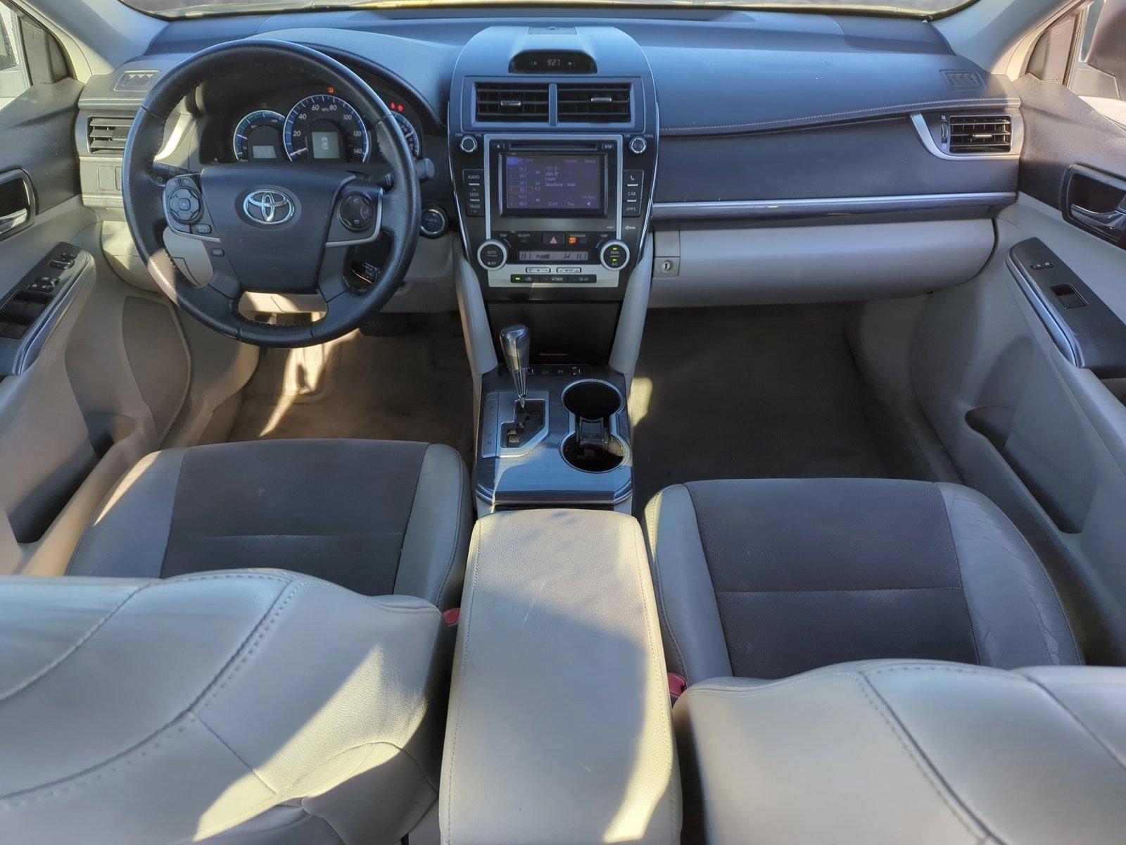 2012 Toyota Camry Hybrid Vehicle Photo in Ft. Myers, FL 33907