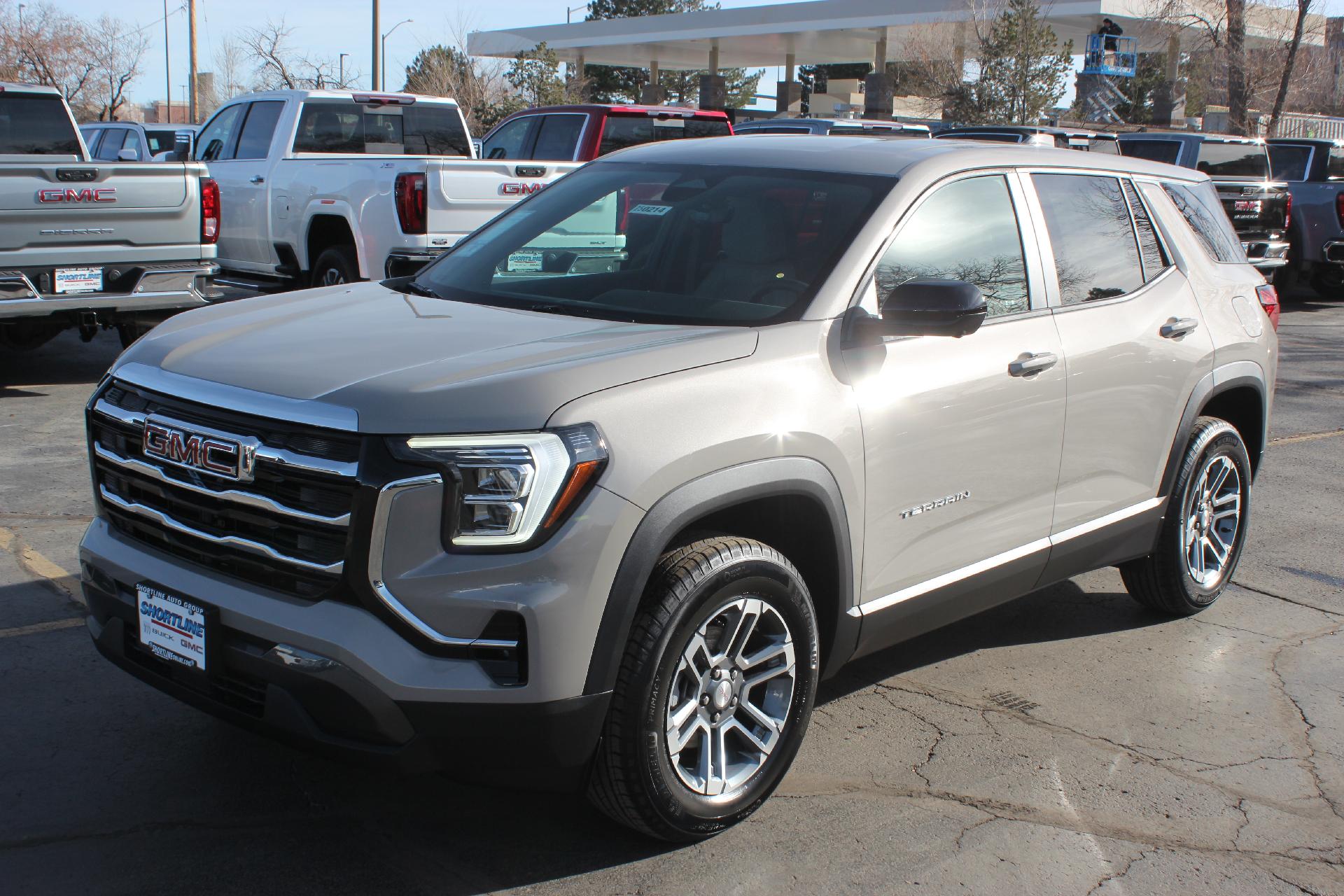 2025 GMC Terrain Vehicle Photo in AURORA, CO 80012-4011