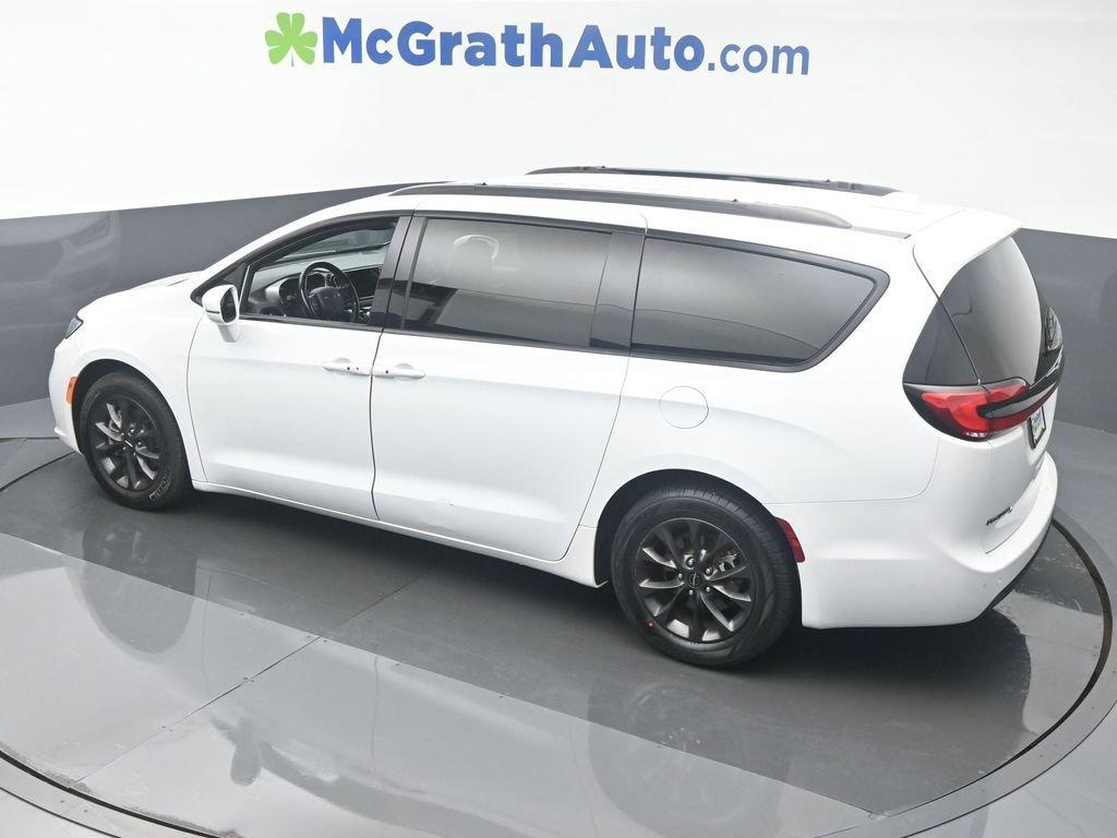 2021 Chrysler Pacifica Vehicle Photo in Cedar Rapids, IA 52402