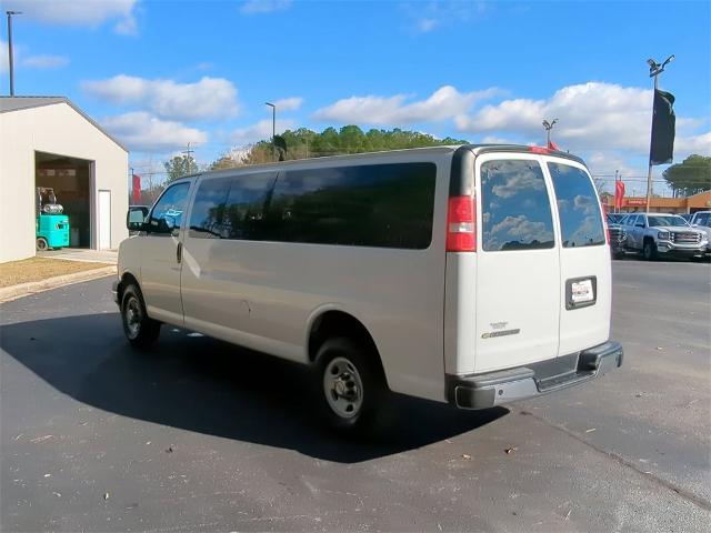 2024 Chevrolet Express Passenger 3500 Vehicle Photo in ALBERTVILLE, AL 35950-0246