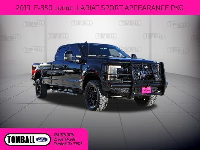 Ford F-350 Super Duty's photo