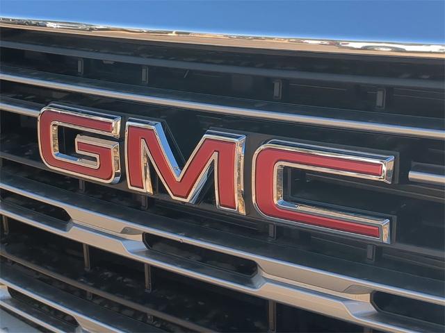 2025 GMC Sierra 1500 Vehicle Photo in GOODYEAR, AZ 85338-1310