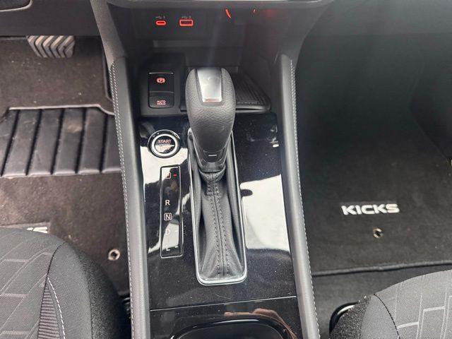 2024 Nissan Kicks Vehicle Photo in DELRAY BEACH, FL 33483-3294