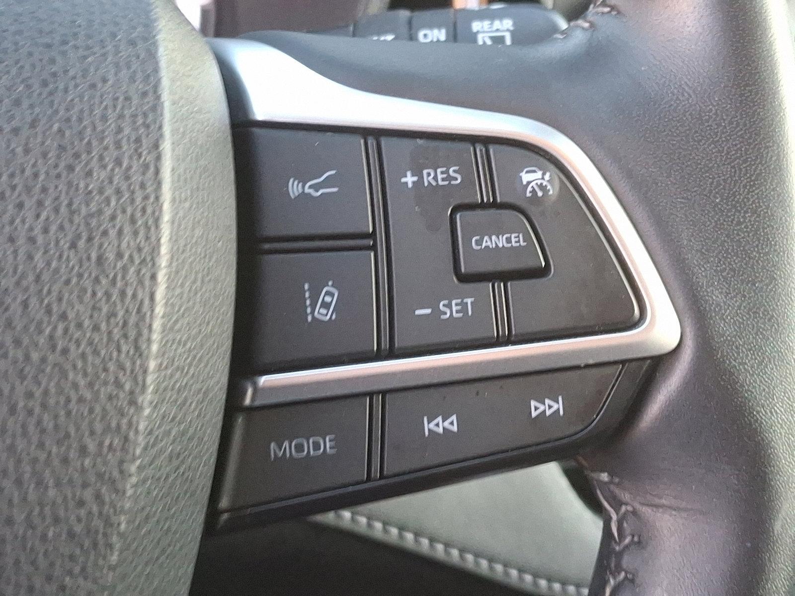 2022 Toyota Highlander Vehicle Photo in Trevose, PA 19053