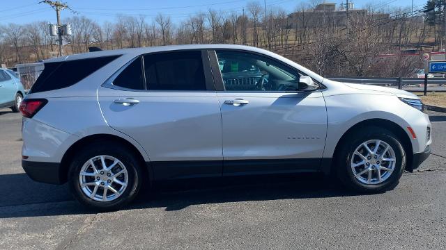 2022 Chevrolet Equinox Vehicle Photo in MOON TOWNSHIP, PA 15108-2571