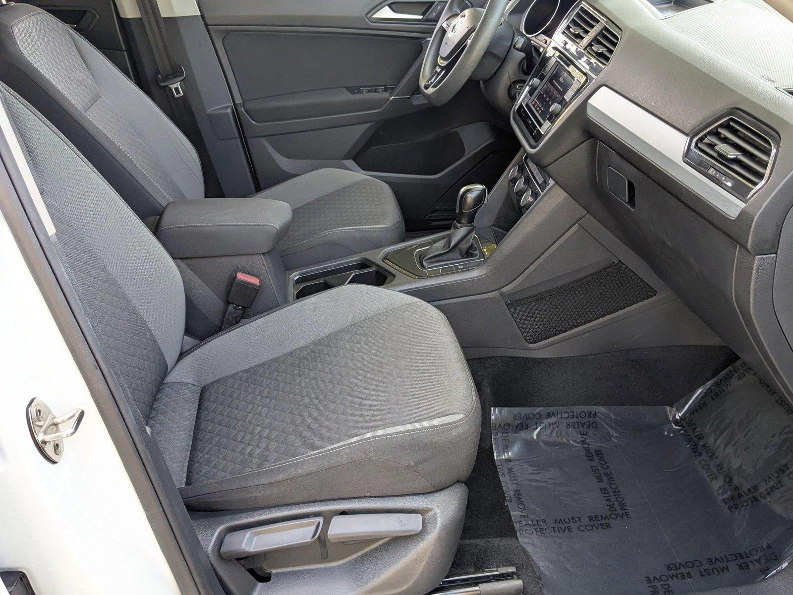 2020 Volkswagen Tiguan Vehicle Photo in Pembroke Pines , FL 33084