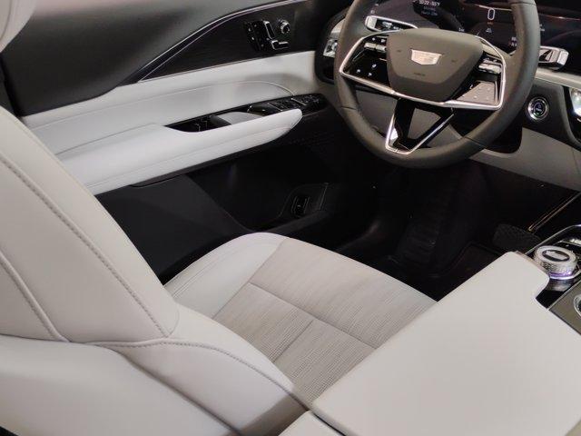 2025 Cadillac LYRIQ Vehicle Photo in PINEVILLE, NC 28134-8495