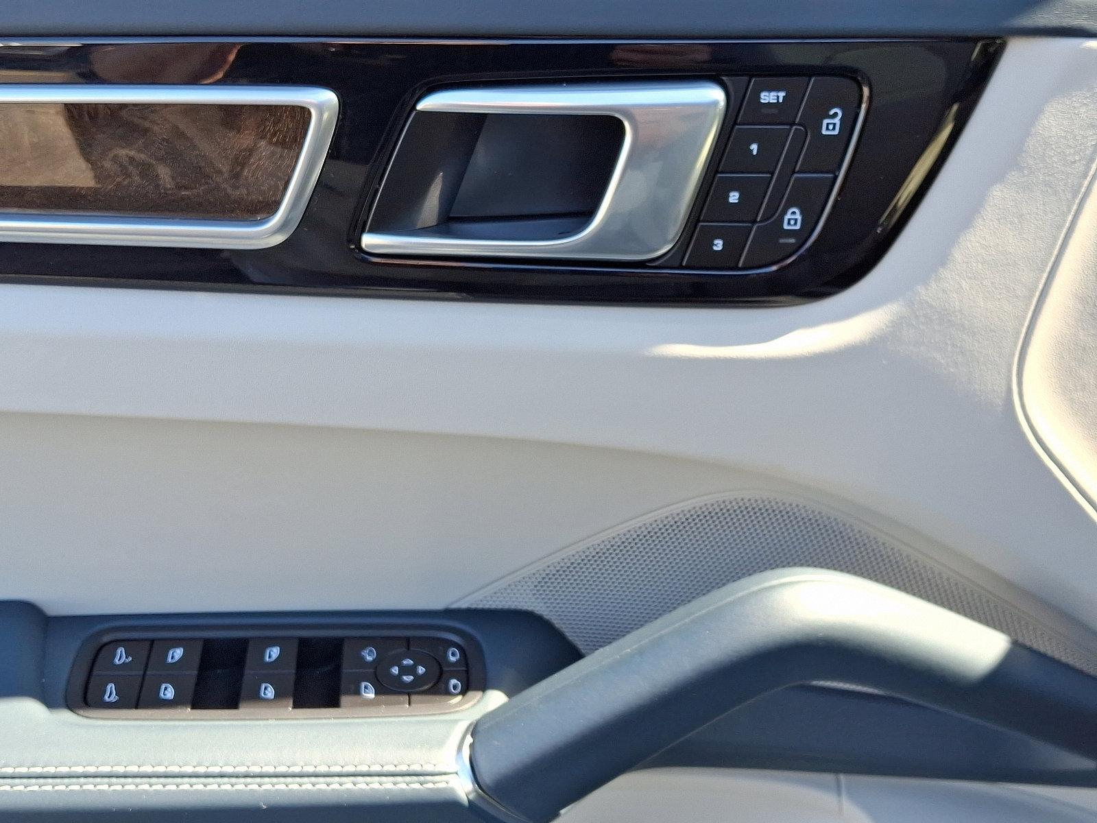 2022 Porsche Cayenne Vehicle Photo in Lancaster, PA 17601