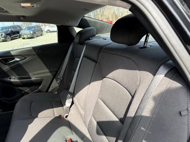 2022 Chevrolet Malibu Vehicle Photo in CHICOPEE, MA 01020-5001