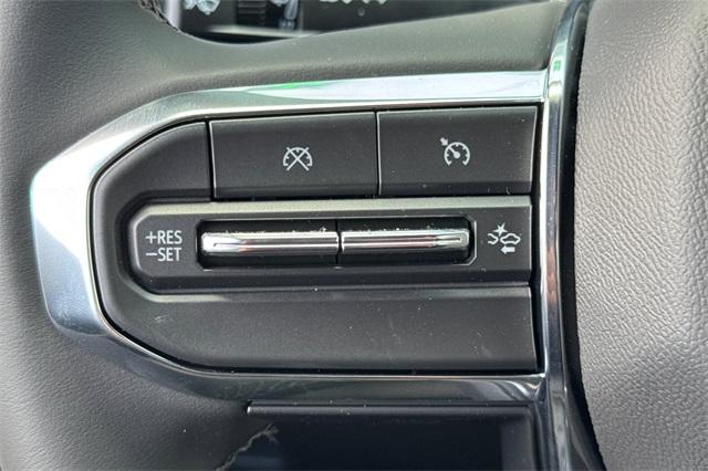 2025 GMC Canyon Vehicle Photo in ELK GROVE, CA 95757-8703