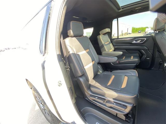 2022 GMC Yukon XL Vehicle Photo in Greenville, TX 75402