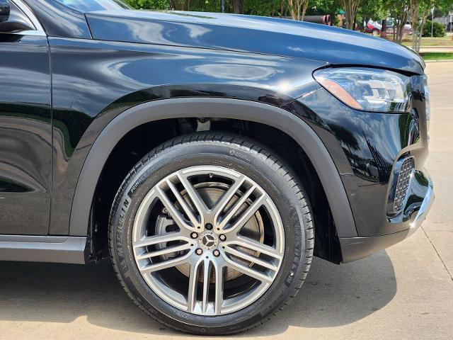 2025 Mercedes-Benz GLS Vehicle Photo in HOUSTON, TX 77079