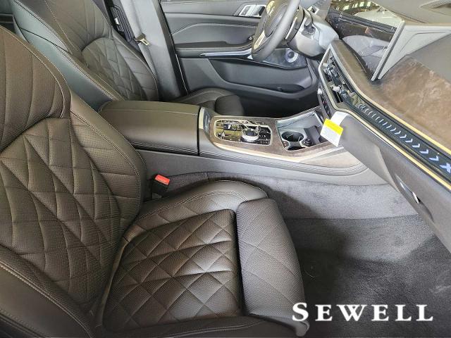 2025 BMW X7 xDrive40i Vehicle Photo in PLANO, TX 75024