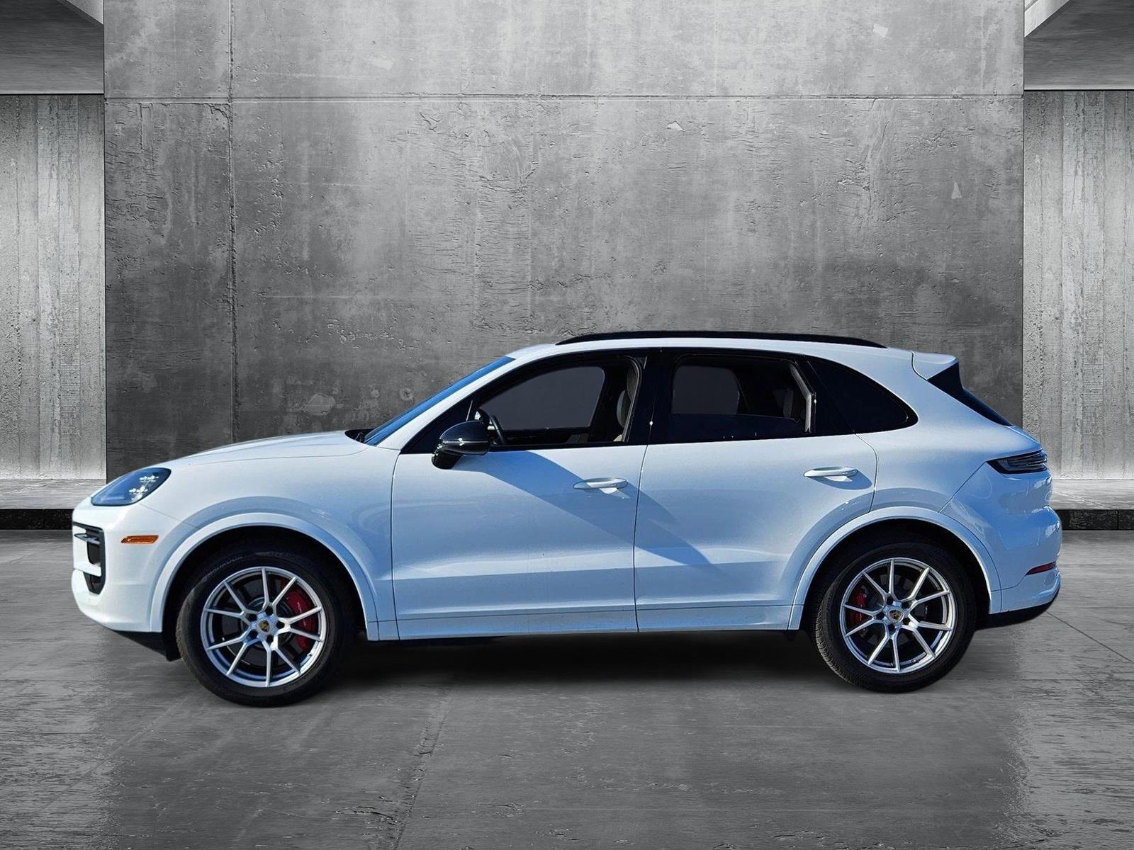 2024 Porsche Cayenne Vehicle Photo in Fort Lauderdale, FL 33316