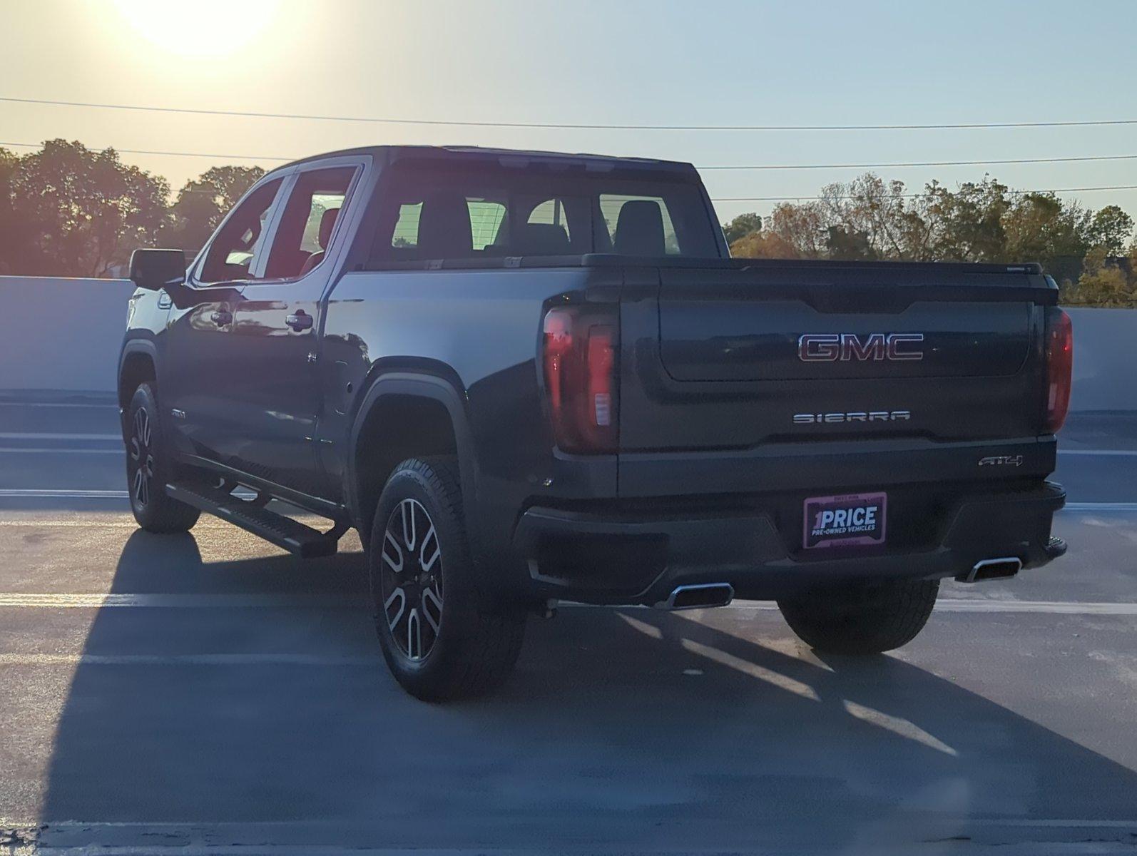 2021 GMC Sierra 1500 Vehicle Photo in Sarasota, FL 34231