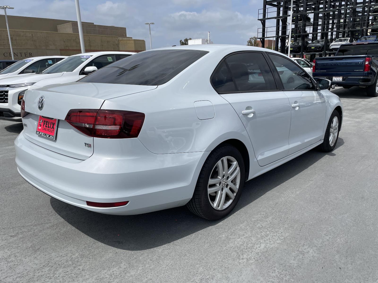 2018 Volkswagen Jetta Vehicle Photo in LOS ANGELES, CA 90007-3794