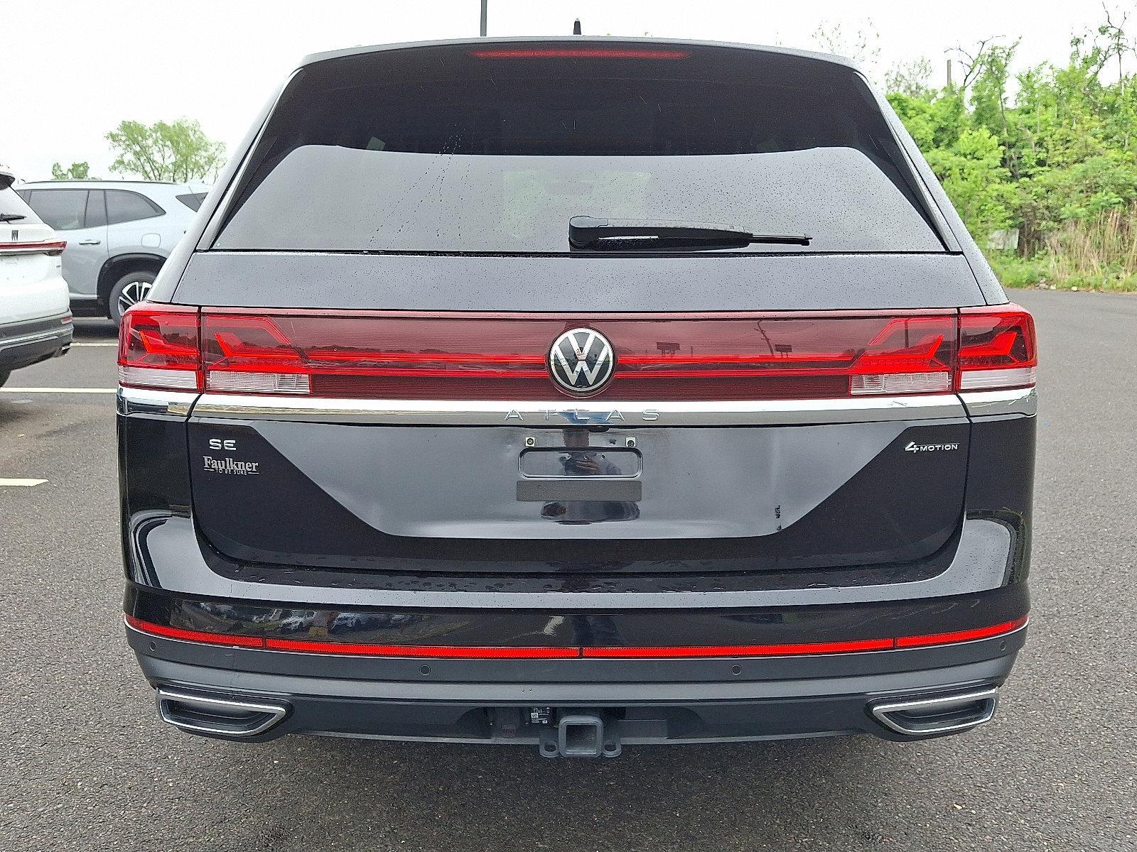 2024 Volkswagen Atlas Vehicle Photo in Trevose, PA 19053