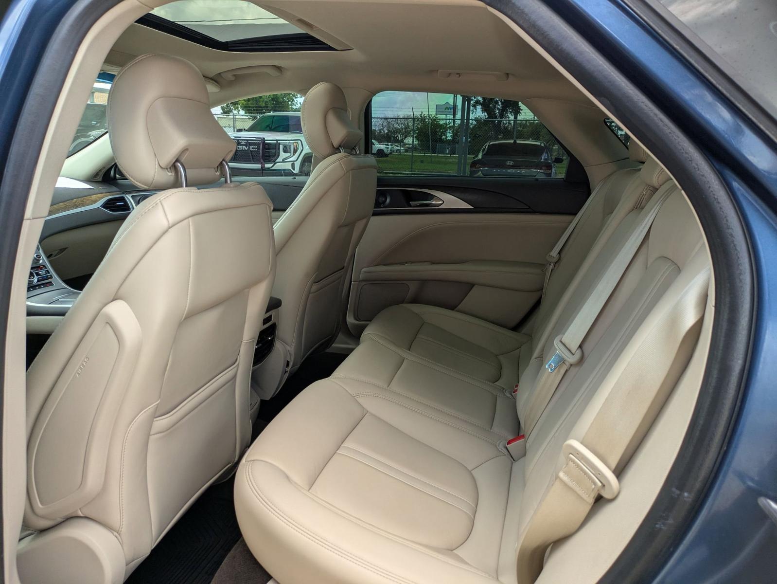 2019 Lincoln MKZ Vehicle Photo in SELMA, TX 78154-1460