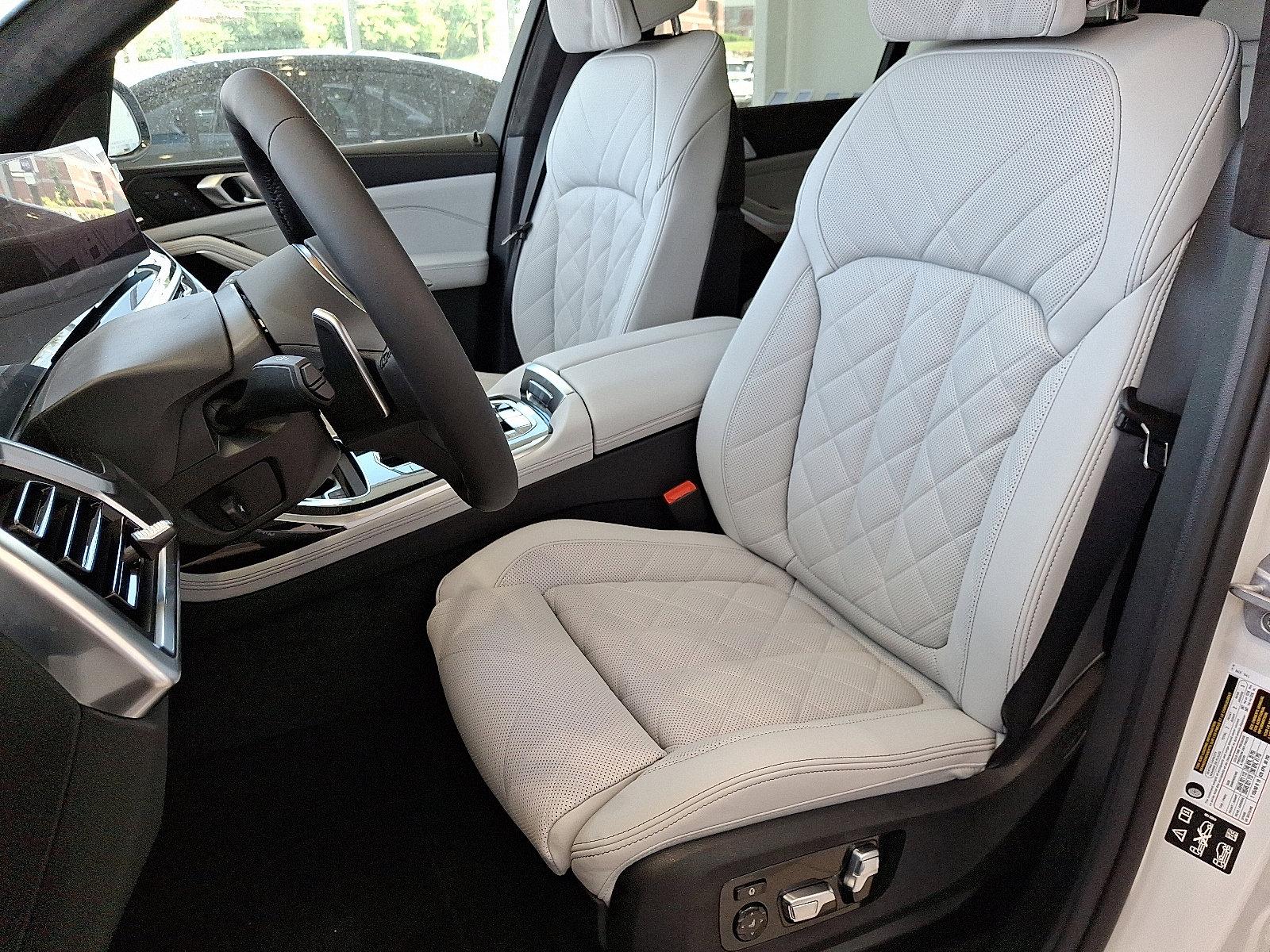 2026 BMW X7 xDrive40i Vehicle Photo in Lancaster, PA 17601
