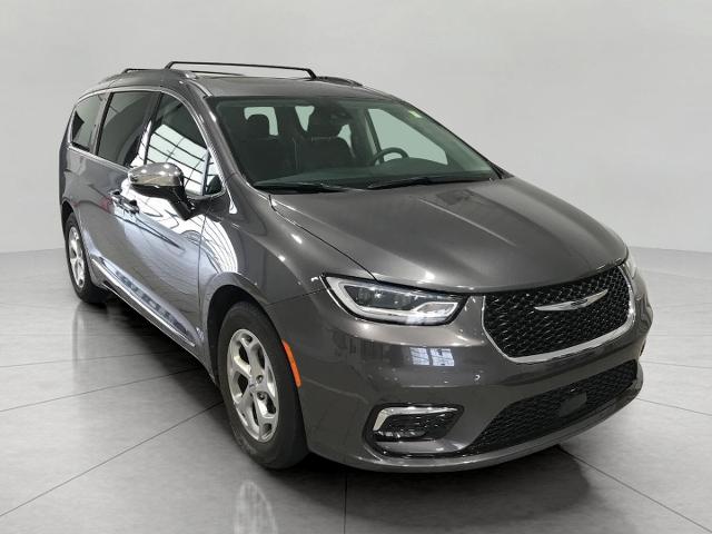 2023 Chrysler Pacifica Vehicle Photo in Kaukauna, WI 54130