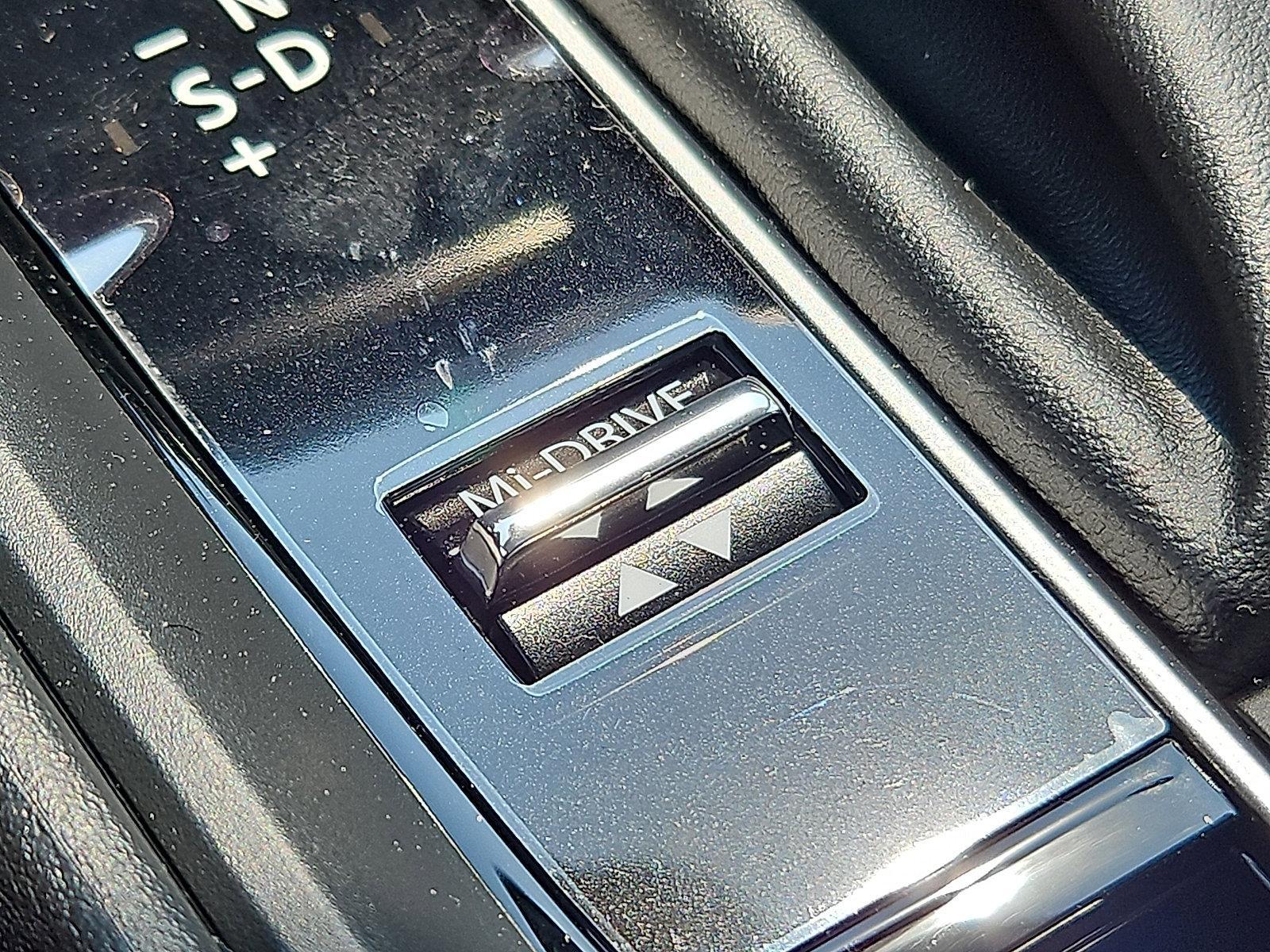 2025 Mazda CX-50 Hybrid Vehicle Photo in Trevose, PA 19053