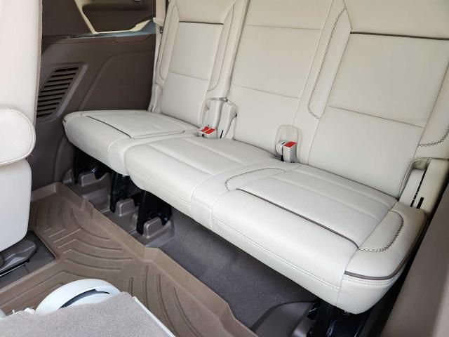 2023 GMC Yukon Vehicle Photo in DENTON, TX 76210-9321