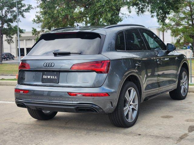 2025 Audi Q5 Vehicle Photo in HOUSTON, TX 77090