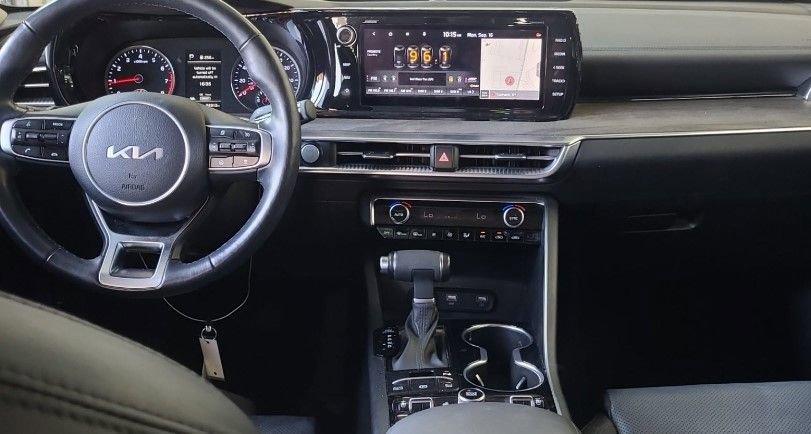 2022 Kia K5 Vehicle Photo in Cedar Rapids, IA 52402
