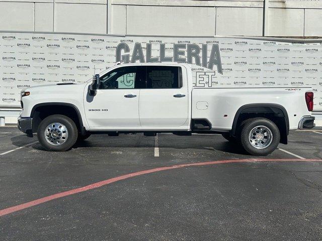 2025 Chevrolet Silverado 3500 HD Vehicle Photo in DALLAS, TX 75244-5909