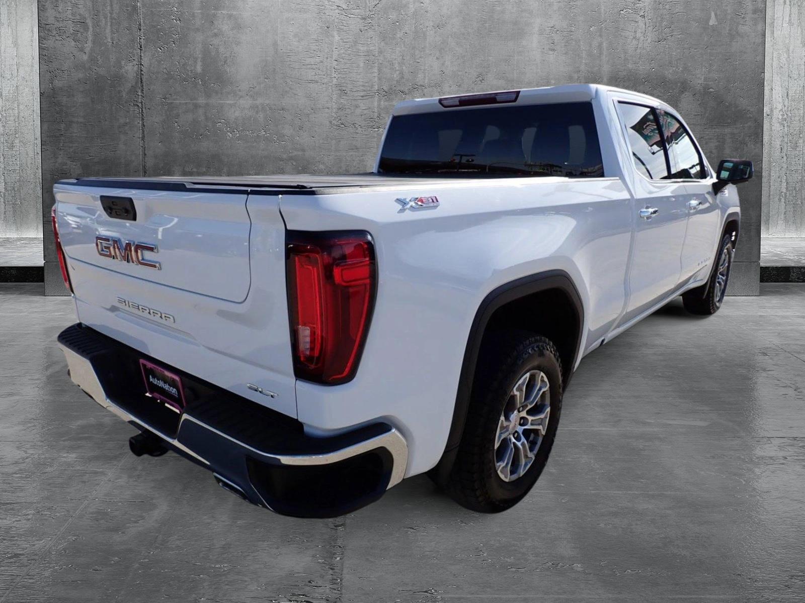 2022 GMC Sierra 1500 Vehicle Photo in DENVER, CO 80221-3610