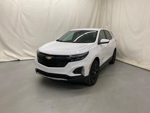 Used 2022 Chevrolet Equinox LT with VIN 3GNAXUEV5NL190794 for sale in Fremont, MI