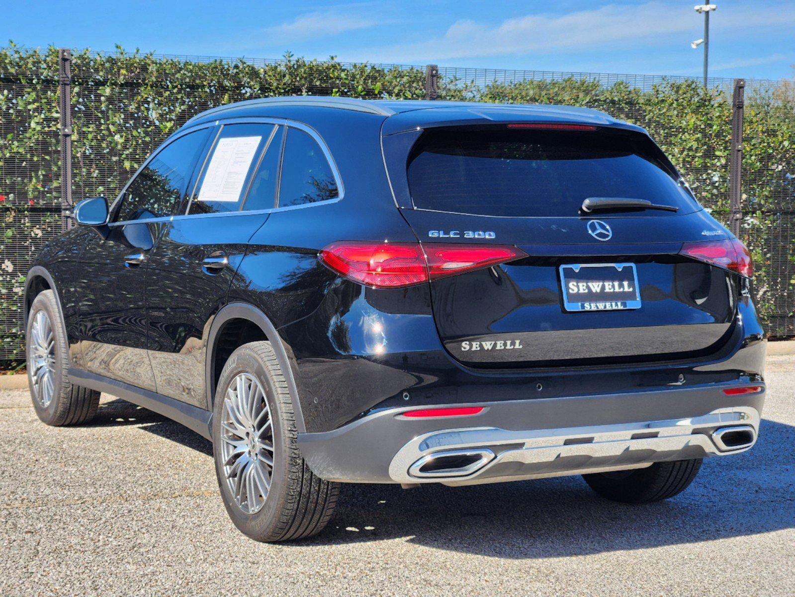 2024 Mercedes-Benz GLC Vehicle Photo in HOUSTON, TX 77079