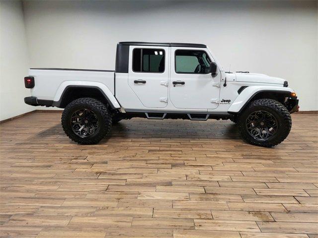 2023 Jeep Gladiator Vehicle Photo in SAUK CITY, WI 53583-1301