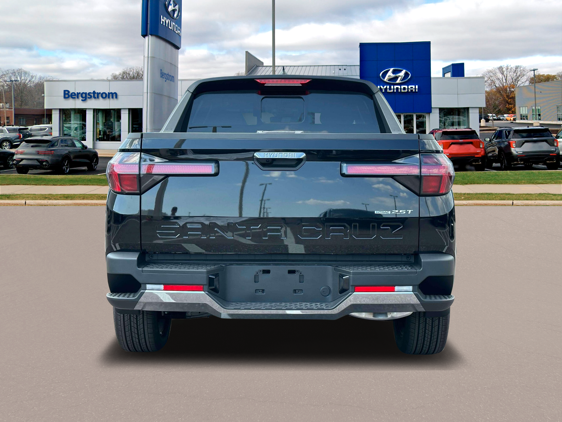 2024 Hyundai SANTA CRUZ Vehicle Photo in Green Bay, WI 54304