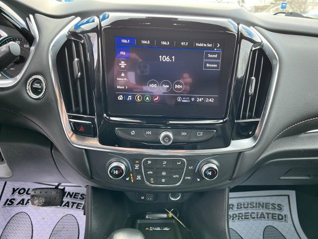 2022 Chevrolet Traverse Vehicle Photo in MASSENA, NY 13662-2255