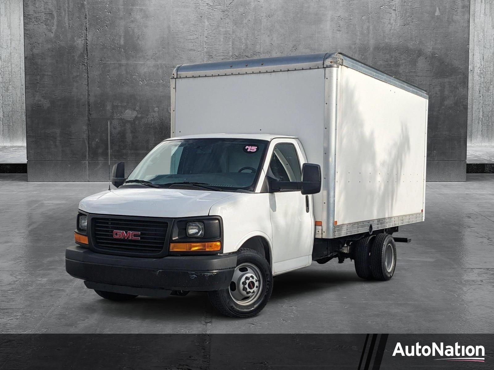 2015 GMC Savana Commercial Cutaway Vehicle Photo in MIAMI, FL 33172-3015