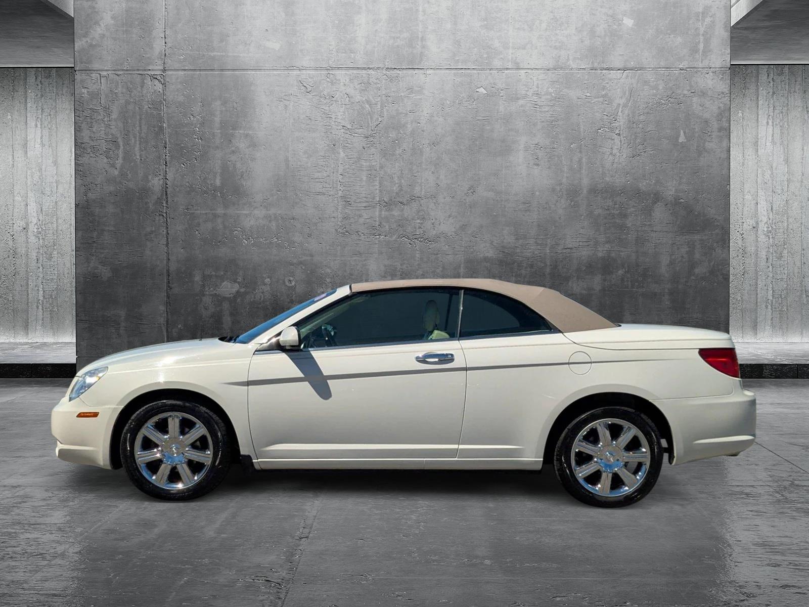 2010 Chrysler Sebring Vehicle Photo in St. Petersburg, FL 33713