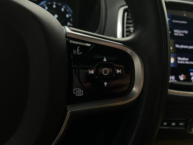 2022 Volvo XC90 Vehicle Photo in Appleton, WI 54913