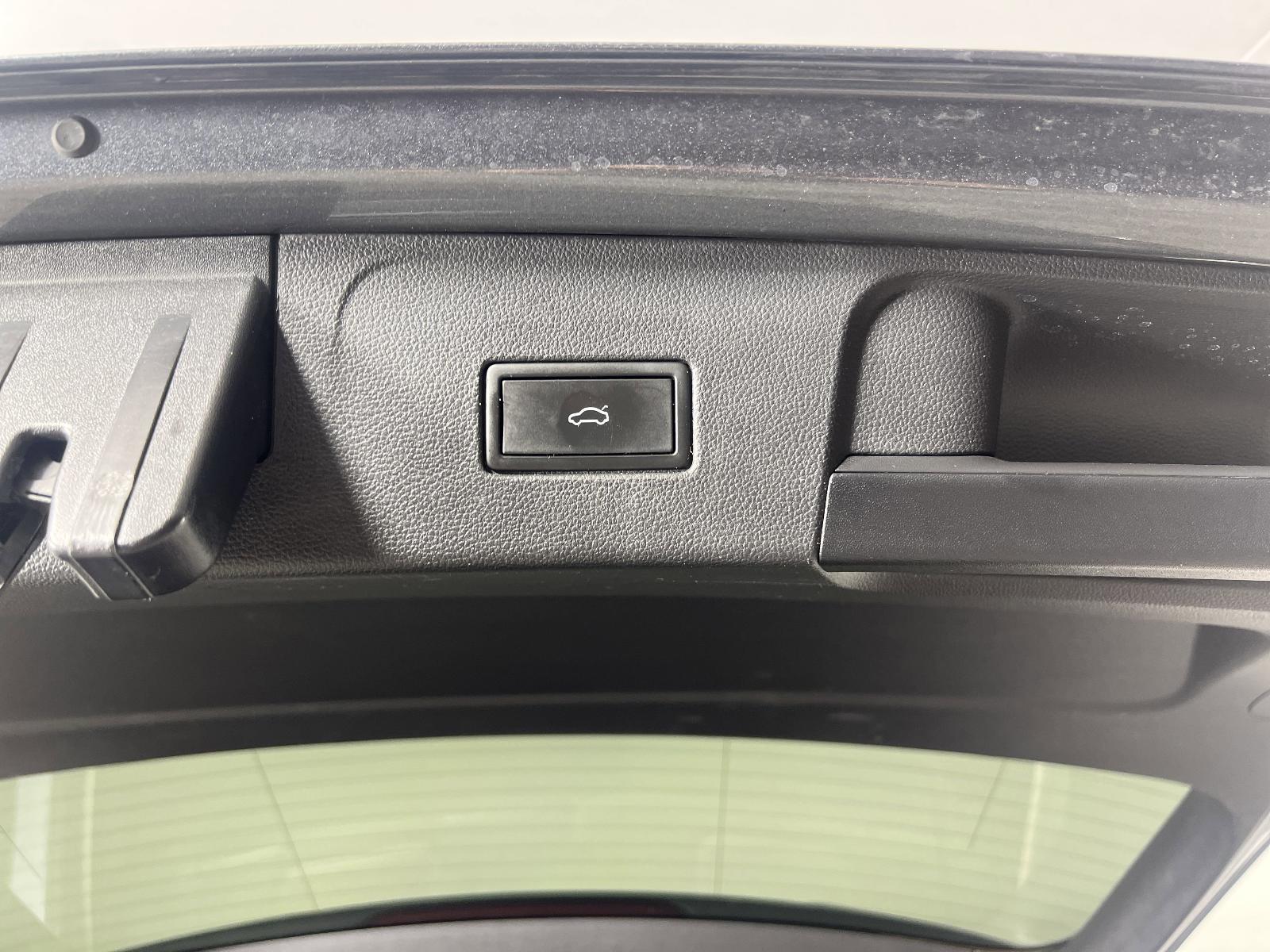 2022 Volkswagen Atlas Vehicle Photo in GEORGETOWN, TX 78626-7508