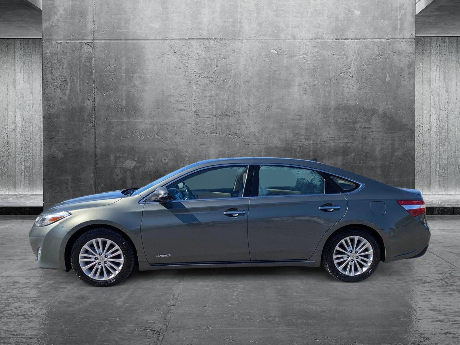 2014 Toyota Avalon Hybrid Vehicle Photo in Spokane Valley, WA 99206