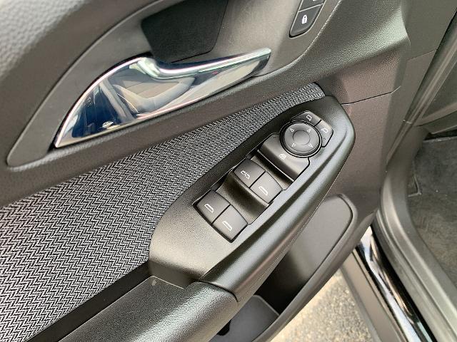 2022 Chevrolet Trailblazer Vehicle Photo in MOON TOWNSHIP, PA 15108-2571