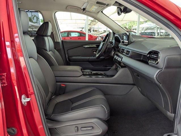 2025 Honda Pilot Vehicle Photo in San Antonio, TX 78230