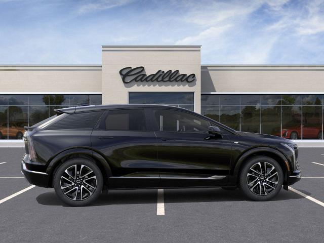 2025 Cadillac OPTIQ Vehicle Photo in SMITHTOWN, NY 11787-5023