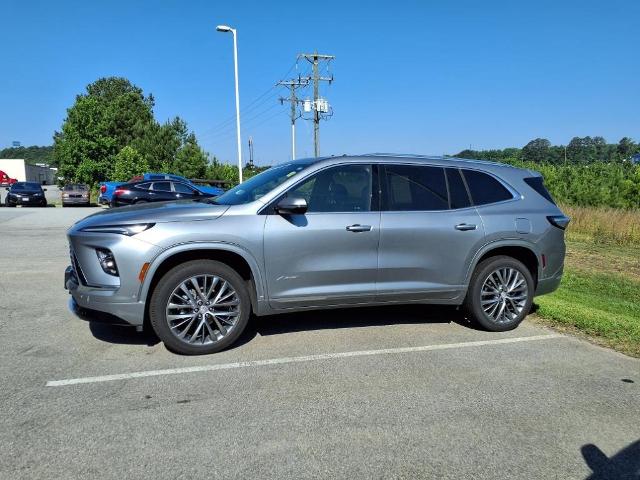 2025 Buick Enclave Vehicle Photo in EMPORIA, VA 23847-1235