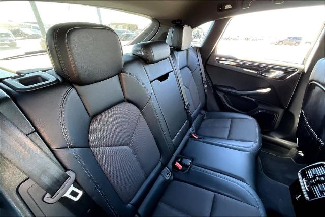 2022 Porsche Macan Vehicle Photo in Tulsa, OK 74145
