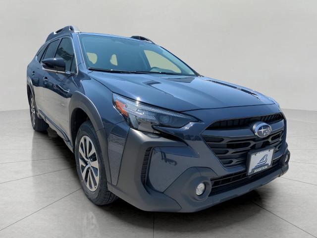 2025 Subaru Outback Vehicle Photo in Green Bay, WI 54304