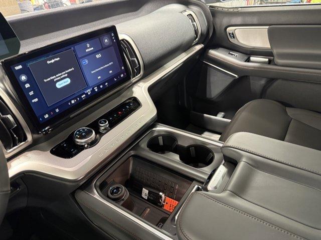 2025 Ford Expedition Vehicle Photo in Ogallala, NE 69153
