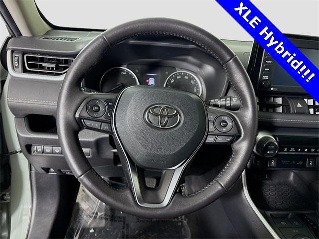 2021 Toyota RAV4 Vehicle Photo in Puyallup, WA 98371